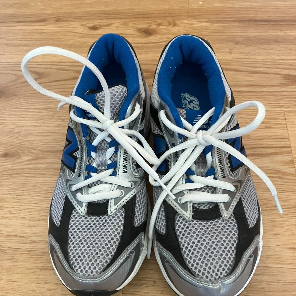 New Balance 553 Sneakers, Boys Size 4